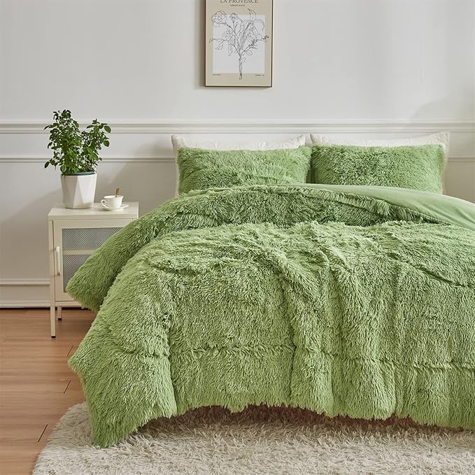 Wajade Faux Fur Plush Sage Green Comforter Set Fluffy Fuzzy Shaggy Bedding Set - 3PC King Size Microfiber Soft Warm Quilt Set