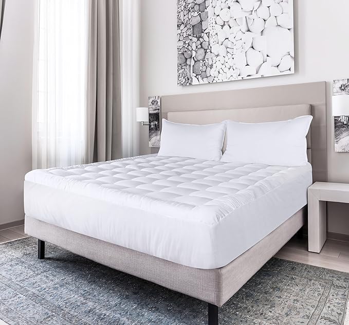 Utopia Bedding King Mattress Pad, Quilted Fitted Premium Mattress Protector, Deep Pocket Cover Stretches up to 16 Inches, Fluffy Pillow Topper (78x80 Inches, White)
