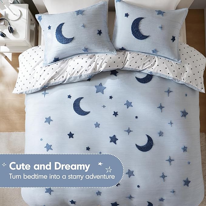 Intelligent Design Kids Cosmos Full Size Duvet Set – Blue Star and Moon Tufted Chenille, Reversible 3-Piece Bedding with Star Pillow, Full/Queen