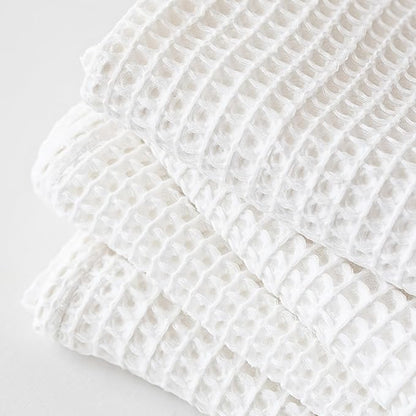 Premium Waffle Blanket Queen Size White - Luxury, Pure 100% Turkish Cotton, Light and Airy Waffle Weave All-Season Quilt - Lux Decorative Bedspread (White, Queen 91" x 95" Inch)