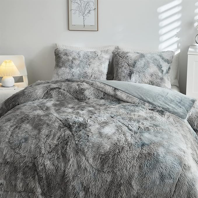 Wajade Faux Fur Plush White Comforter Set Fluffy Fuzzy Shaggy Bedding Set - 3PC Full/Queen Microfiber Soft Warm Quilt Set (Tie Dye Grey White, King)