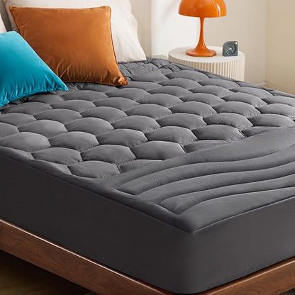 Bedsure King Size Mattress Pad - Soft Cooling Mattress Cover Padded, Quilted Fitted Mattress Protector with 8-21" Deep Pocket, Breathable Fluffy Pillow Top, Grey, 78x80 Inches
