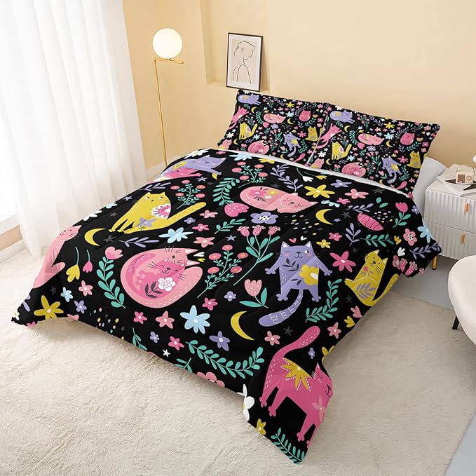 QOOMO Floral Cat Comforter King Size,Black Cats Bedding Set for Kids Teens Girls,3Pcs Bedding Set Printed Comforter with 2 Pillowcases,Down Alternative,Soft and Lightweight(Black，King Size)