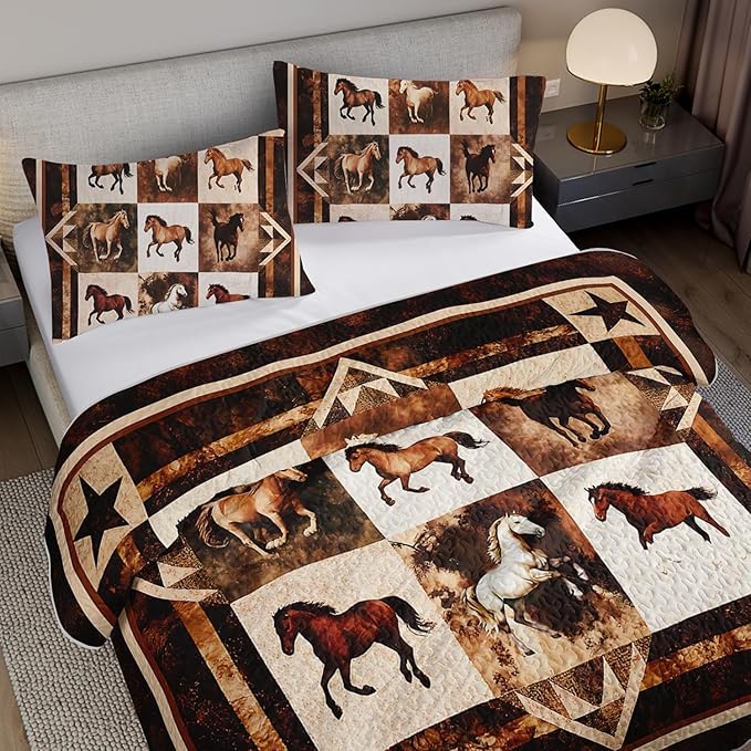 Western Brown Galloping Horse Quilt Bedding King 3Pcs Rustic Farmhouse Horse Bed Set Wild Animal Retro Grid Pattern Bedspread Coverlet with 2 Pillowcases for Kid Boy Girl Teen Adult Room Decor