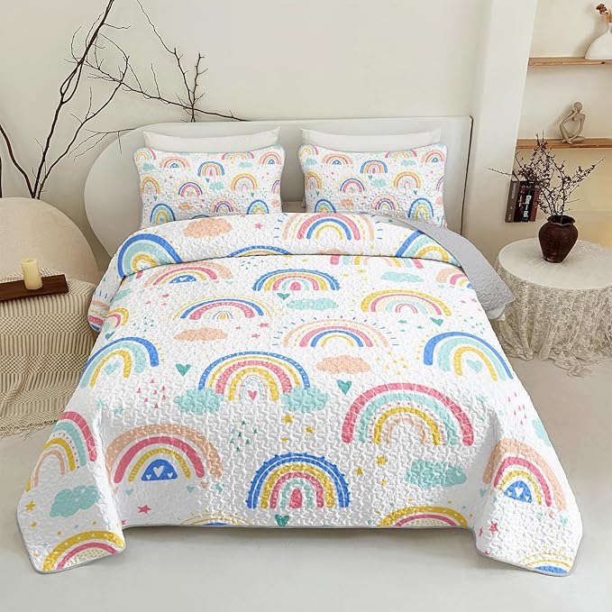 QOOMO Rainbow Quilt Set Full/Queen Size,Colorful Rainbow Bedspread Coverlet Set,Cloud and Star 3Pcs Bedding Set Printed Quilt with 2 Pillowcases,Soft and Lightweight,for All Seasons