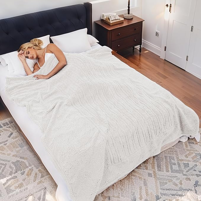 Heated Blanket Full Size Electric Blanket 72" x 84" with 5 Levels Heating & 10Hs Auto Off, Silky Microplush Flannel & Warm Sherpa Fabric, Machine Washable, Great Christmas Birthday Gifts, White