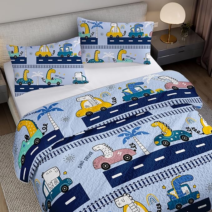 QOOMO Cartoon Car Quilt Set Full/Queen Size,Dinosaur Bedspread Coverlet Set,Vehicle 3Pcs Bedding Set Printed Quilt with 2 Pillowcases,Soft and Lightweight,for All Seasons