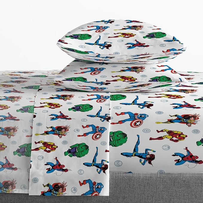 Jay Franco Marvel Avengers Fighting Team 5 Piece Queen Bed Set - Includes Reversible Comforter & Sheet Set Bedding - Super Soft Fade Resistant Microfiber (Official Marvel Product)