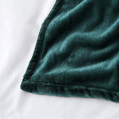IR Imperial Rooms Fleece Blanket - Super Soft Fluffy Throw Blanket for Sofa and Bed - Warm and Cozy Lightweight 400 GSM Microfiber Bed Throws Blankets, 50 x 60 Inches (Throw/Travel, Emerald)