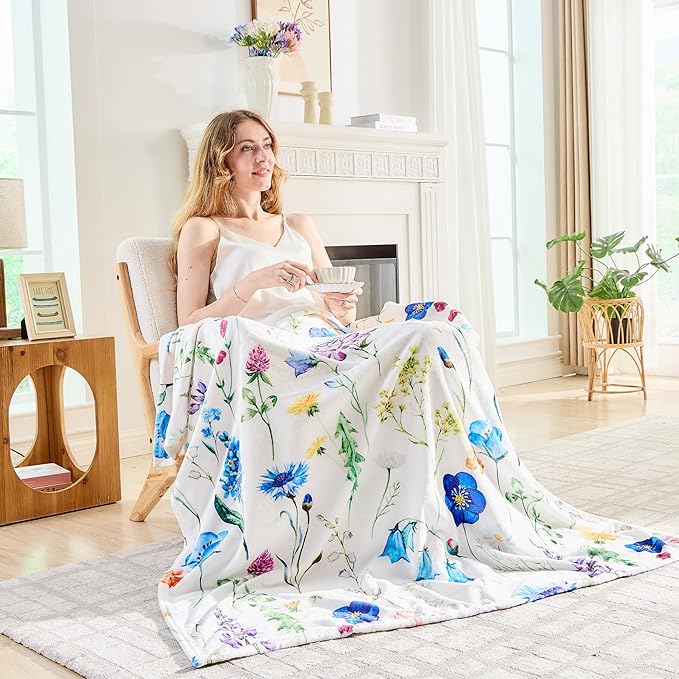 Floral Throw Blanket Birthday for Mom Women Blue Watercolor Flowers Blanket Soft Fuzzy Flannel Bed Blanket Plush Floral Throw for Couch Sofa Bed Chair 60"x80"