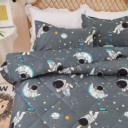 JSD Grey Astronaut Kids Comforter Set Twin Size, 2 Piece Space Theme Microfiber Comforter with Pillow Sham, Lightweight All Season Washable