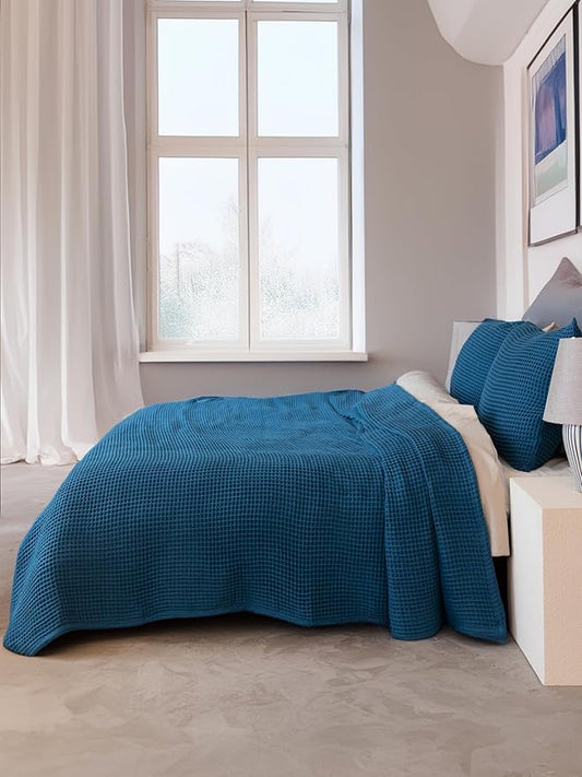 Premium Waffle Blanket Queen Size Blue - Premium Quality, 100% Turkish Cotton, Light and Airy Waffle Weave All-Season Quilt - Decorative Bedspread (Indigo Blue, Queen 91" x 95" Inch)