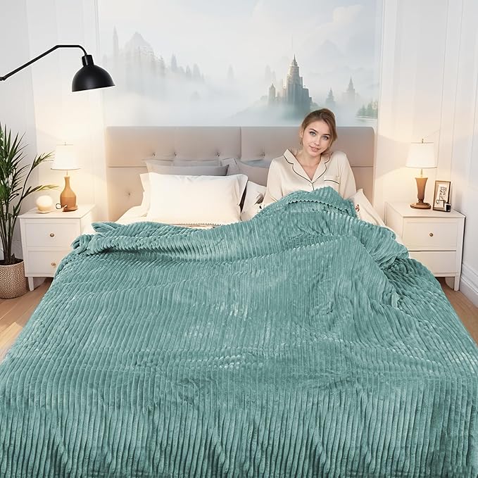 Electric Heated Blanket 84"x90" Queen Size with Cozy Flannel, 6 Heat Settings & 10 Hours Auto Off, Soft & Cozy Warming Throw for Home, Office, or Bed, Machine Washable, Bean Green