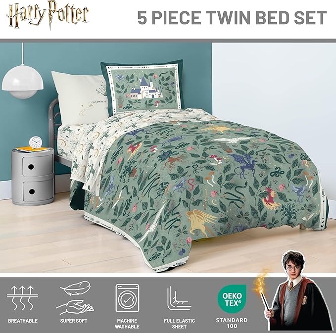 Jay Franco Kids Comforter Set Includes Sheets and Pillow Covers - Soft and Cozy Bed Set for Stylish Room Decor, Official Licensed Product, Green - Harry Potter, 5 Piece Twin