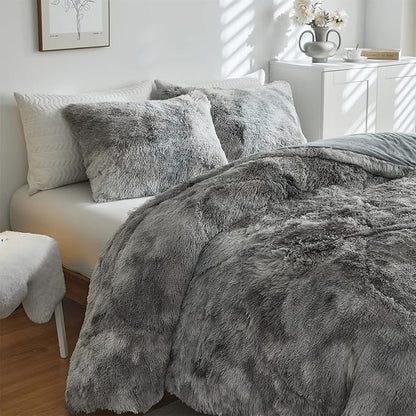Wajade Faux Fur Plush White Comforter Set Fluffy Fuzzy Shaggy Bedding Set - 3PC Full/Queen Microfiber Soft Warm Quilt Set (Tie Dye Grey White, Full)