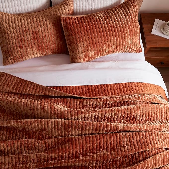LEAONME Velvet Quilt Set Full/Queen Size 90''x98'', Lightweight Burnt Orange Velvet Comforter Set with 2 Matching Shams, Soft Cross Stitch Bedspread Coverlet Bedding Set for All Season