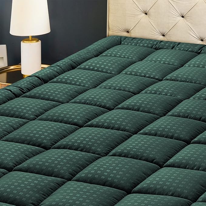 HYLEORY Queen Mattress Pad Quilted Fitted Mattress Protector Cooling Pillow Top Mattress Cover Breathable Fluffy Soft Mattress Topper with 8-21" Deep Pocket, Green