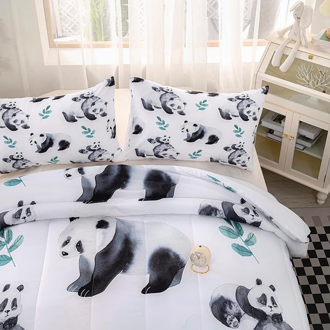CVHOUSE Panda Bedding Set, Cute Comforter Full for Girls Kids Teens, Kawaii Quilt Set With 1 Comforter and 2 Pillow Cases - 3 Piece