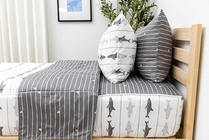 Beddy's Great White Shark Theme Boys Durable Zipper Bedding for Kids, Bed in a Bag for Kids, White & Gray Sheets & Comforter, Includes Pillowcase & Pillow Sham, Easy to Make & Wash