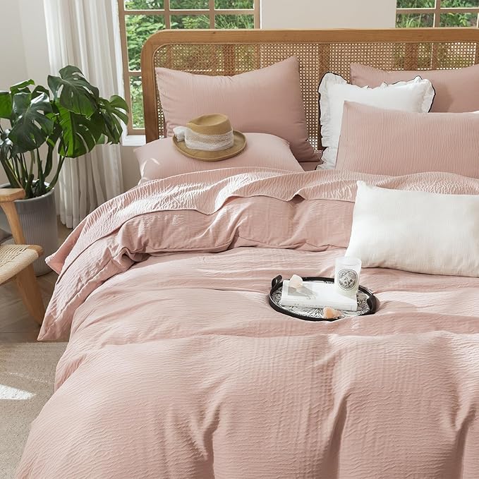 Duvet Cover Queen Size, Luxury Brushed Microfiber Double-Layer Crinkle Gauze Pink Duvet Cover, 3 Pieces Bedding for All-Season, Soft Breathable with Zipper Closure (No Comforter)