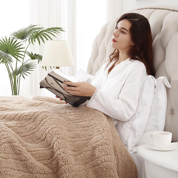 Westinghouse Electric Blanket King Size, Soft Plush Sherpa Heated Blanket with 10 Heating Levels & 1-12 Hours Auto-Off, Machine Washable, 100x90 inches, Camel
