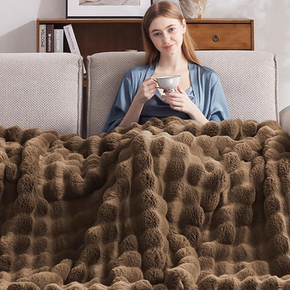 Heated Blanket Full Size with 1/2/4/6/8 Hours Auto-Off 10 Heat Level, 62'' * 84'' Cozy Faux Rabbit Fur Bubble Electric Blanket with Overheat Protection(Brown)