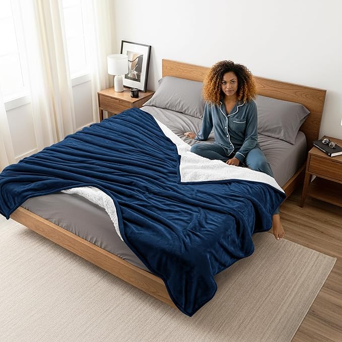 Utopia Bedding Sherpa Blanket Twin Size (Navy, 60x80 Inches) - Soft Lightweight Plush Fleece Reversible Winter Blanket for Bed, Sofa, Couch, Camping and Travel