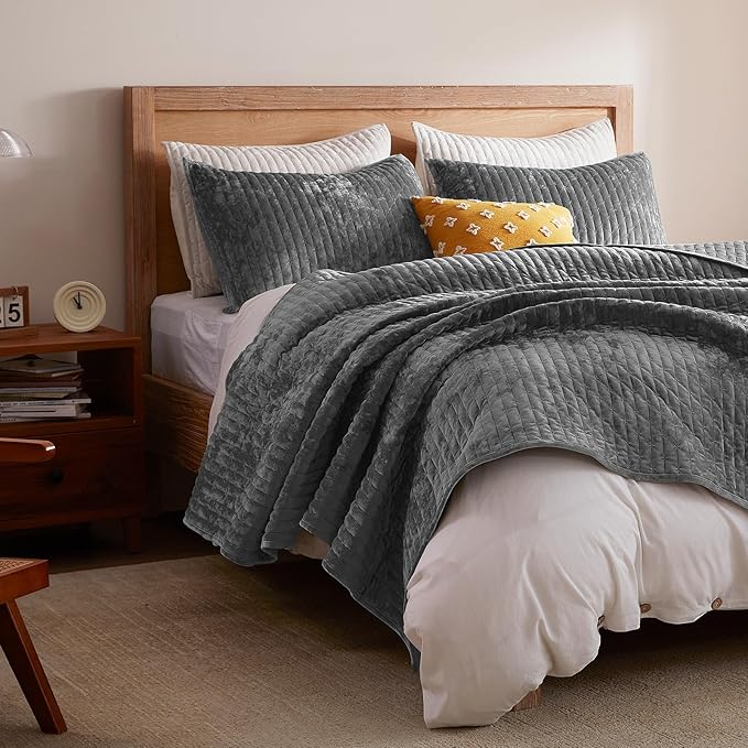 LEAONME Oversized King Quilt 120''x120'', Lightweight Grey Velvet Comforter Set with 2 Matching Shams, Soft Cross Stitch Bedspread Coverlet, Oversized King Bedding Set for All Season