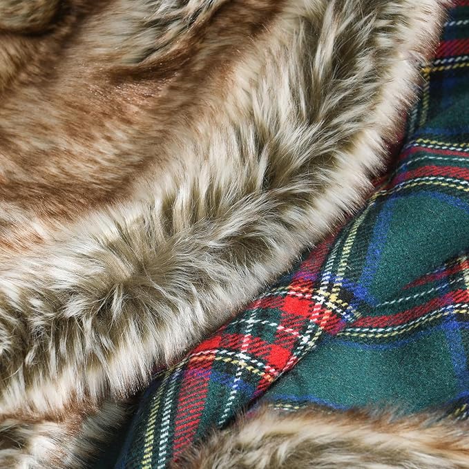 HORIMOTE HOME Luxury Plush Faux Fur Throw Blanket with Green Plaid Pattern, Super Warm, Fuzzy, Elegant, Fluffy Decoration Christmas Holiday Blanket for Couch, Armchair, Sofa and Bed, 60''x 80''