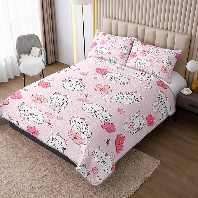 QOOMO Floral Cat Quilt Set King Size,Sakura Cats Bedspread Coverlet Set,Cute Cats 3Pcs Bedding Set Printed Quilt with 2 Pillowcases,Soft and Lightweight,for All Seasons