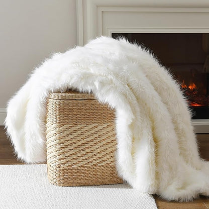 HORIMOTE HOME Luxury Plush Faux Fur Blanket, Long Pile White Throw Blanket, Super Warm, Soft, Cozy Faux Fur Throws for Couch Bed Sofa, Aesthetic Home Room Decor Throw, 50" x 60"