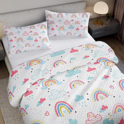 QOOMO Rainbow Quilt Set Twin Size,Clouds Bedspread Coverlet Set,Colorful Rainbow 3Pcs Bedding Set Printed Quilt with 2 Pillowcases,Soft and Lightweight,for All Seasons