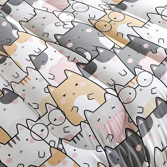 QOOMO Kawaii Cat Comforter King Size,Cats Bedding Set for Kids Teens Girls Boys,3Pcs Bedding Set Printed Comforter with 2 Pillowcases,Down Alternative,Soft and Lightweight，King Size