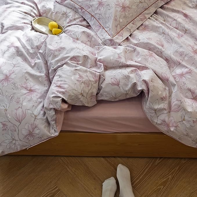 AOJIM Aesthetic Pink Duvet Cover Set with Gardenia Patterns for Room Decor, Pure Cotton Comforter Cover Set 3pcs for Kids Adults, 1 Soft Cozy Printed Quilt Cover Queen Size and 2 Pillowcases
