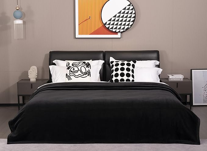 Mellowdy Extra Thick Hearty Plush Flannel Blanket (Matte Black, 108x90) - 500GSM King Size Warm Blanket for Winter, Fall | Soft, Fluffy, Cuddly, Perfect for Bed, Oversized Throw for Couch, Sofa