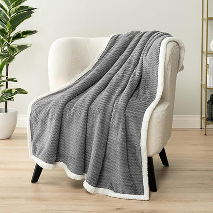 Premium Chevron Fleece Sherpa Throw Blanket for Couch, Sofa by Pavilia | Soft, Cozy, Fluffy, Warm, | Fuzzy Lightweight Microfiber, Luxury Reversible Gray Plush Throw for TV | 50 x 60 Inches