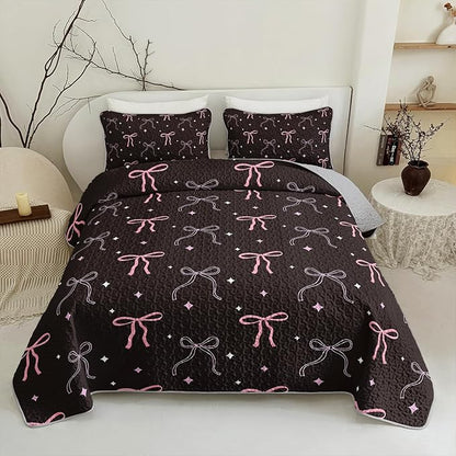 QOOMO Bow Quilt Set Twin Size,Bowknot Bedspread Coverlet Set,Kawaii Bow 3Pcs Bedding Set Printed Quilt with 2 Pillowcases,Soft and Lightweight,for All Seasons