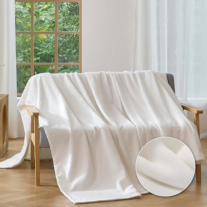 CHUFFED Cotton Waffle Blanket King Size - Plush Milk Velvet & Reversible Waffle Weave,Anti-Static 500Gsm Design，Thick Cozy Soft Winter Blanket for Bed, Couch, Sofa - White, 104x90 Inches