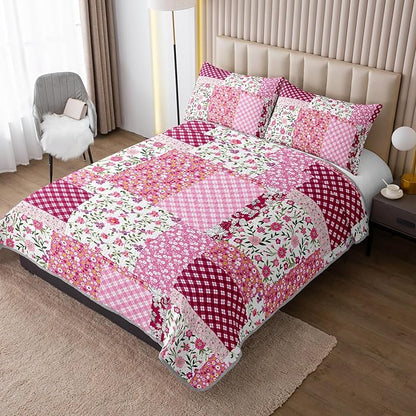QOOMO Patchwork Quilt Set Twin Size,Boho Bedspread Coverlet Set,Pink Floral 3Pcs Bedding Set Printed Quilt with 2 Pillowcases,Soft and Lightweight,for All Seasons