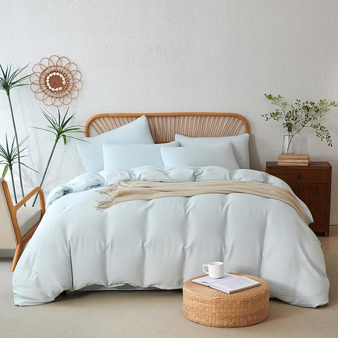 King Duvet Cover Light Blue, Luxury Brushed Microfiber Double-Layer Crinkle Gauze Pale Blue Duvet Cover, 3 Pieces Bedding for All-Season, Soft Breathable with Zipper Closure (No Comforter)
