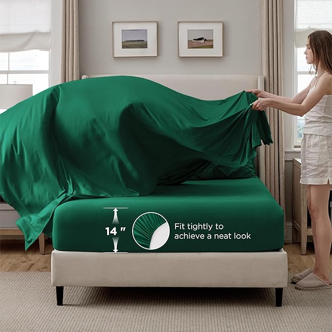 Bedsure Queen Comforter Set Dark Green - Bed in a Bag Queen Size Bedding 7 Pieces, GentleSoft™ Pintuck Bed Set Gift for Family, Pinch Pleat All Season Comforter with Sheets, Pillowcases & Shams