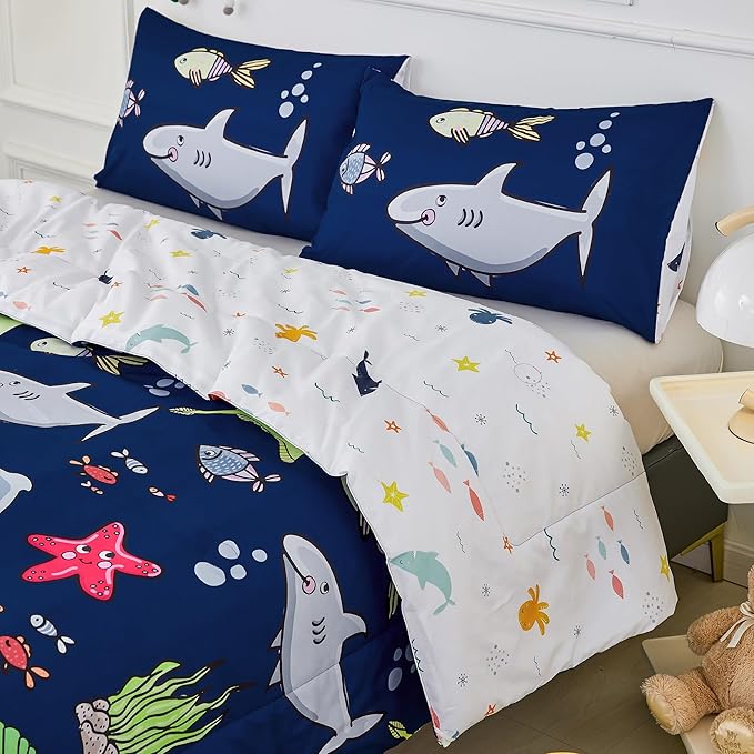 RYNGHIPY Kids Bedding Set for Queen Bed Reversible Ocean Animals Print Comforter Set for Boys Girls Easy-Wash Super Soft Microfiber Bed Set (Navy Ocean,Queen)