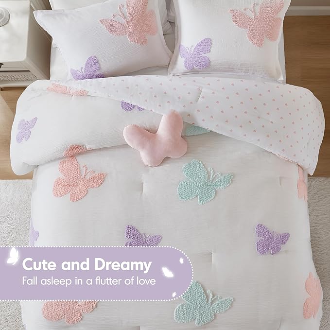 Intelligent Design Kids Rio Full/Queen Comforter Set – Girls’ Reversible Tufted Chenille Bedding with Pastel Purple Butterflies and Pink Dot, 4pcs