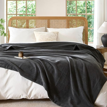 CHUFFED Cotton Waffle Blanket Queen Size - Plush Milk Velvet & Reversible Waffle Weave,Anti-Static 500Gsm Design，Thick Cozy Soft Winter Blanket for Bed, Couch, Sofa - Dark Grey, 90x90 Inches