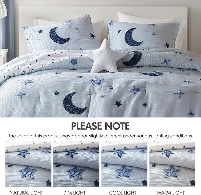 Intelligent Design Kids Cosmos Full Size Comforter Set – Blue Star and Moon Tufted Chenille, Reversible 4-Piece Bedding with Star Pillow, Full/Queen