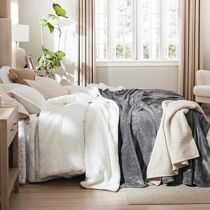 Bedsure GentleSoft Sherpa Fleece Throw Blanket for Couch - Thick and Warm Christmas Blanket for Winter, Soft Fuzzy Plush Throw Gifts for Women and Men, Grey, 50x60 Inches