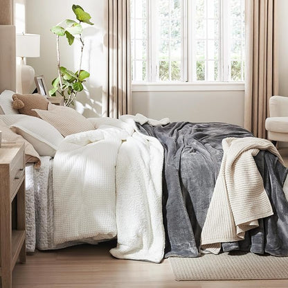 Bedsure GentleSoft Sherpa Fleece Throw Blanket for Couch - Thick and Warm Christmas Blanket for Winter, Soft Fuzzy Plush Throw Gifts for Women and Men, Grey, 50x60 Inches