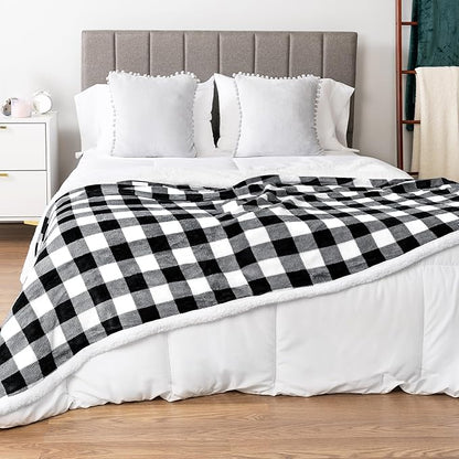 PAVILIA Black and White Buffalo Plaid Sherpa Throw Blanket for Couch, Plush Checkered Fleece Blanket and Throws, Soft Fuzzy Flannel Blanket for Sofa Bed, Warm Cozy Winter Blanket Gift, 50x60