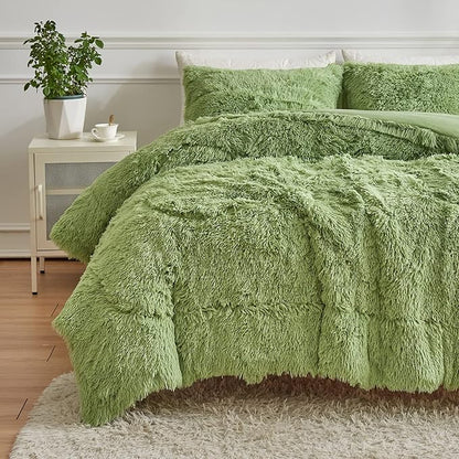 Wajade Faux Fur Plush Sage Green Comforter Set Fluffy Fuzzy Shaggy Bedding Set - 3PC Queen Size Microfiber Soft Warm Quilt Set