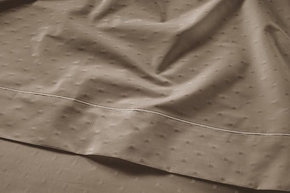 LANE LINEN Luxury Hotel Style 100% Egyptian Sheets Twin Size Bed Set, Mercerized Cotton, Sily Finish, No Pill Fade Resistant Twin Bedding Sheets & Pillowcases Jaquard Swiss Dot - Taupe